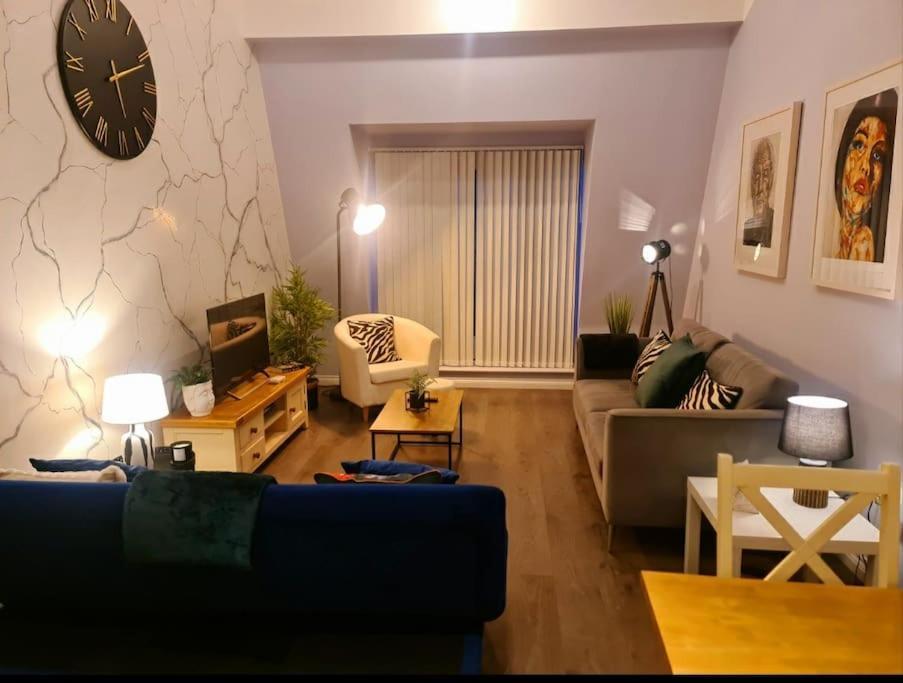 City Centre Top Floor Apartment In Belfast City Centre 외부 사진