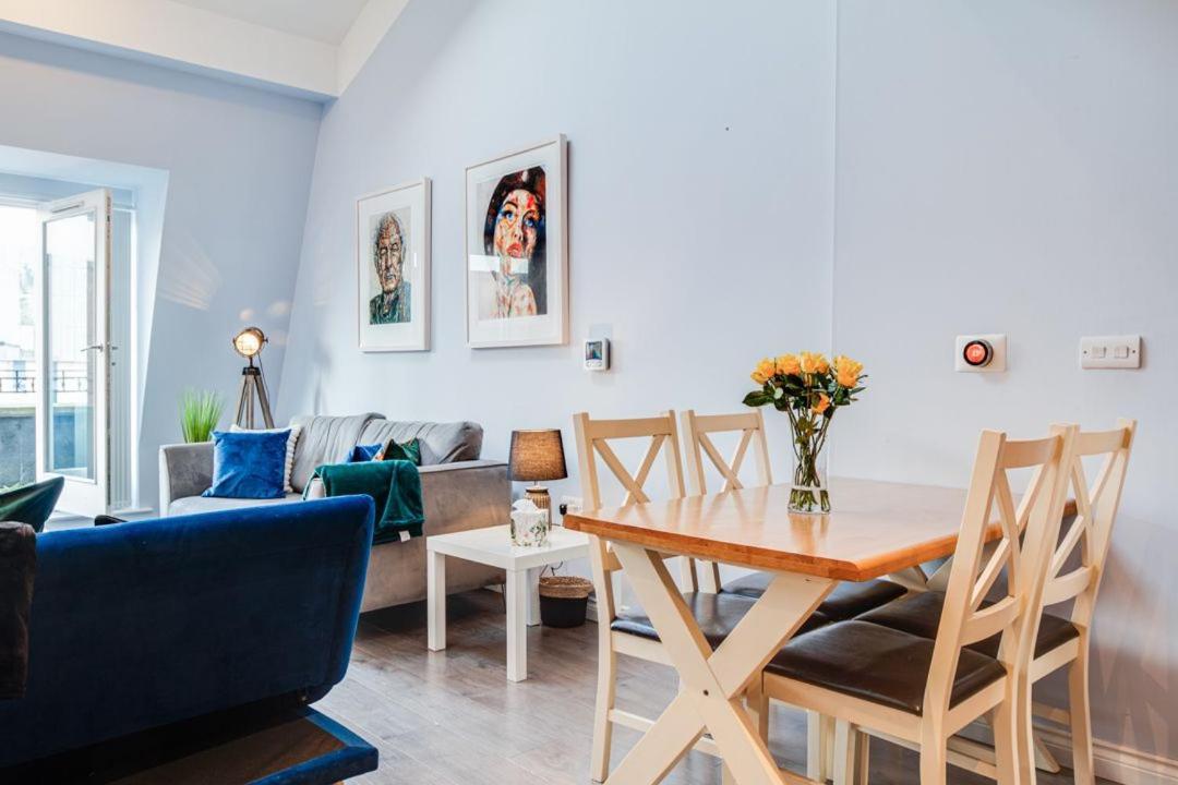 City Centre Top Floor Apartment In Belfast City Centre 외부 사진